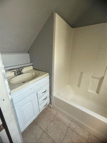 8412 Peekskill Lane, Houston, TX 77075