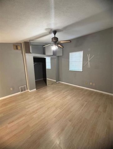 8412 Peekskill Lane, Houston, TX 77075