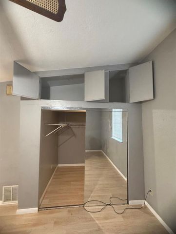 8412 Peekskill Lane, Houston, TX 77075