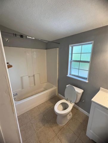8412 Peekskill Lane, Houston, TX 77075