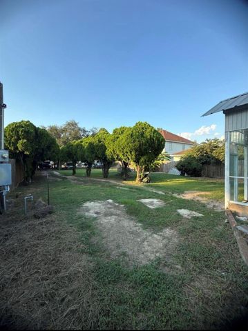 8412 Peekskill Lane, Houston, TX 77075