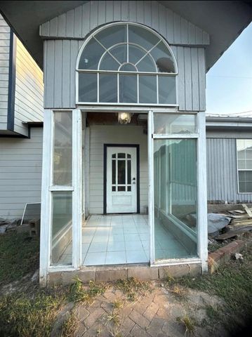8412 Peekskill Lane, Houston, TX 77075