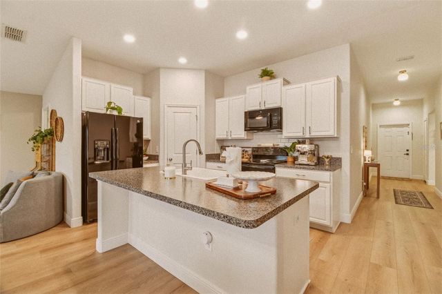 4904 BABBLING BROOK LANE, Wimauma, FL 33598