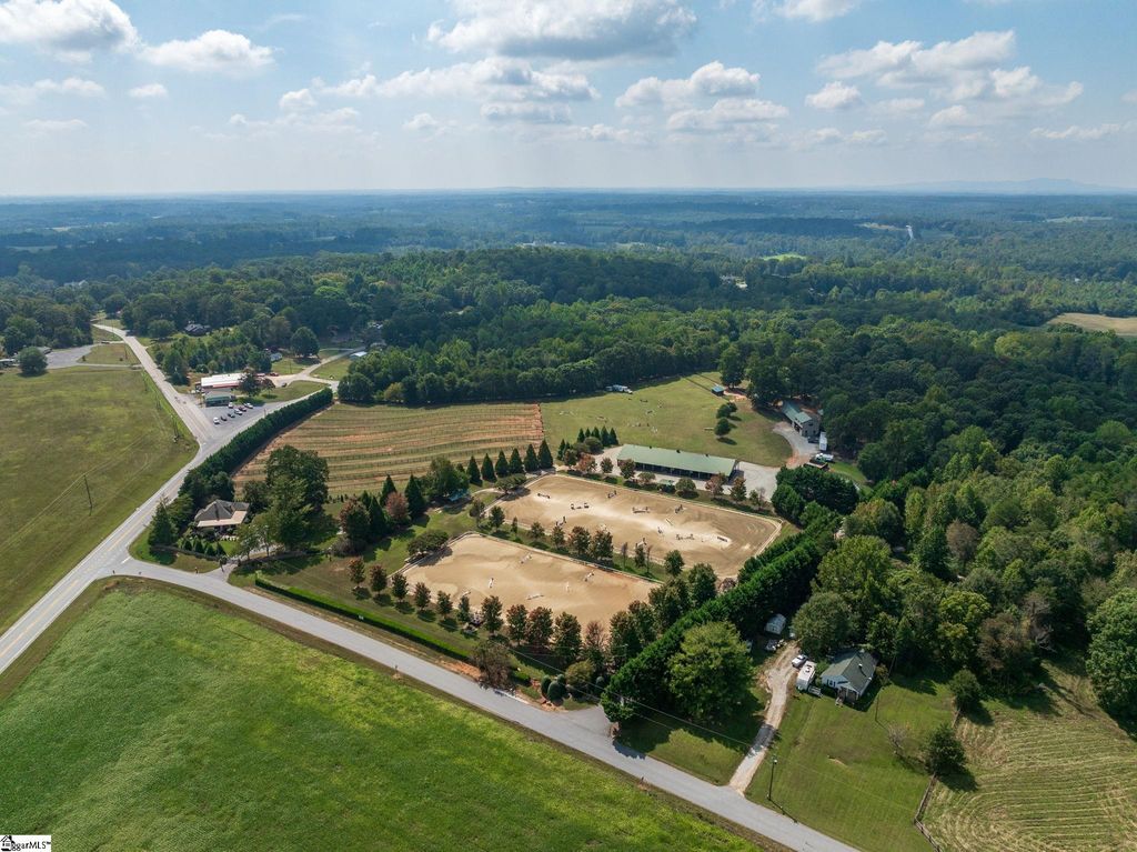 105 Smith Road, Landrum, SC 29356