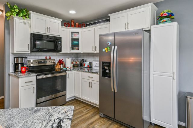 549 W Melody Lane, Republic, MO 65738