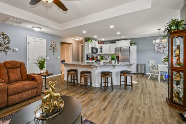 549 W Melody Lane, Republic, MO 65738