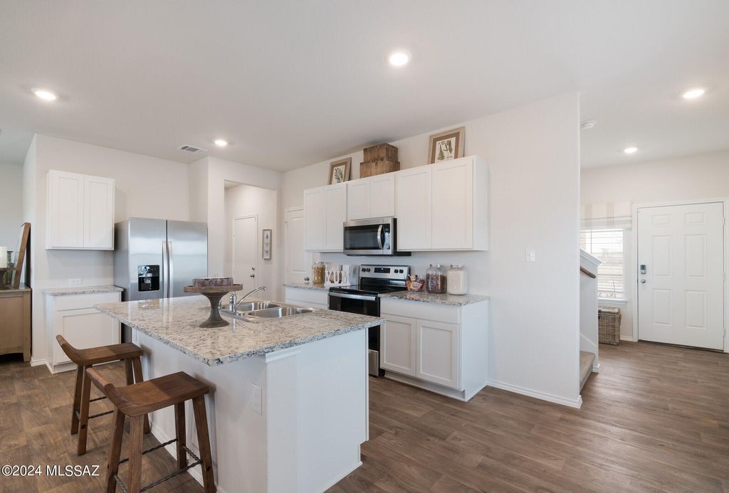 Image 1 of property listing at 4009 E Market Street, Tucson, AZ 85706