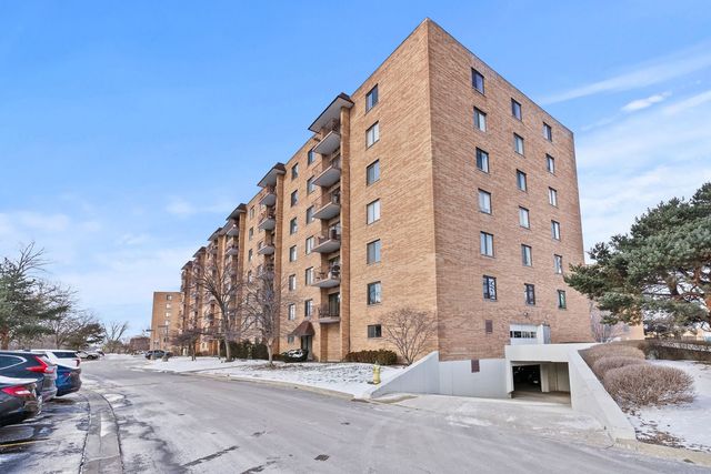 1777 W CRYSTAL Lane 307, Mount Prospect, IL 60056