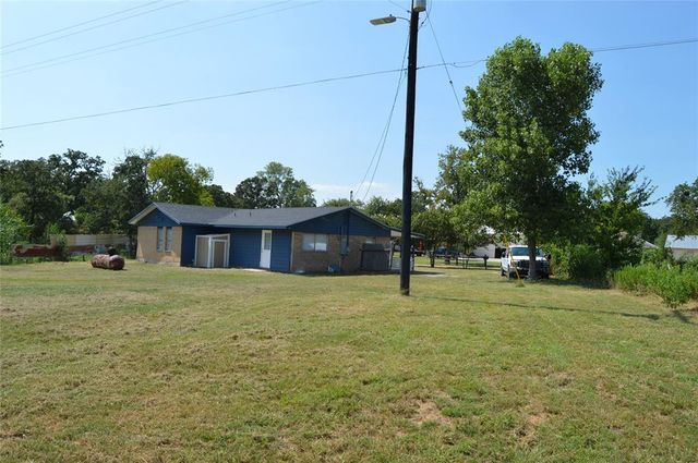 245 Flaming Oak DR, Bastrop, TX 78602