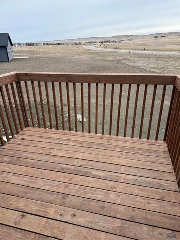 869 BUSHNELL CT, Box Elder, SD 57719