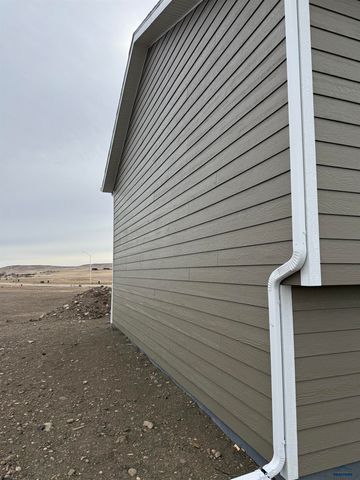 869 BUSHNELL CT, Box Elder, SD 57719