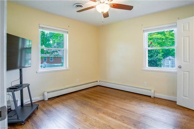 2645 Janson DR, Chesapeake, VA 23321