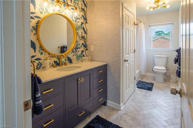 2645 Janson DR, Chesapeake, VA 23321