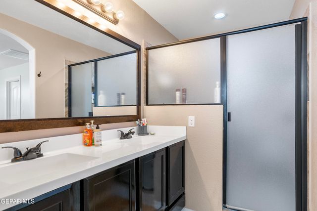 2057 HOWARD JONES PL A, El Paso, TX 79938