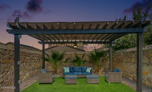 2057 HOWARD JONES PL A, El Paso, TX 79938