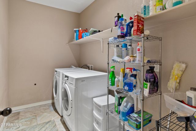 2057 HOWARD JONES PL A, El Paso, TX 79938