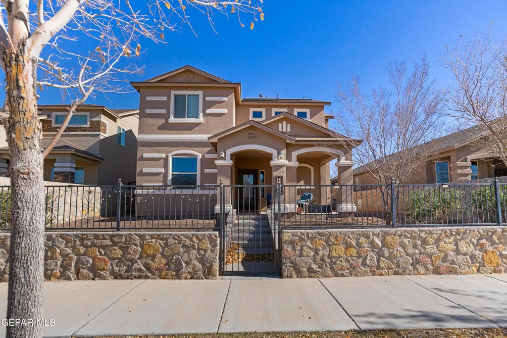 2057 HOWARD JONES PL A, El Paso, TX 79938