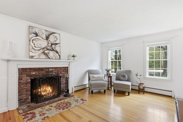 2 Griffith Drive, Durham, NH 03824