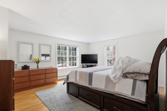 2 Griffith Drive, Durham, NH 03824