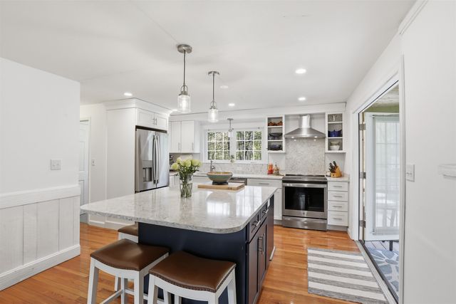 2 Griffith Drive, Durham, NH 03824