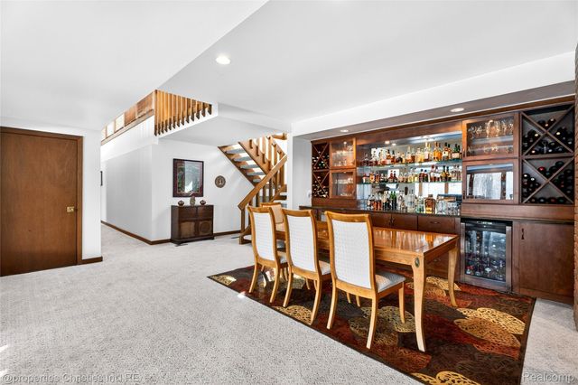 291 Barden Road, Bloomfield Hills, MI 48304
