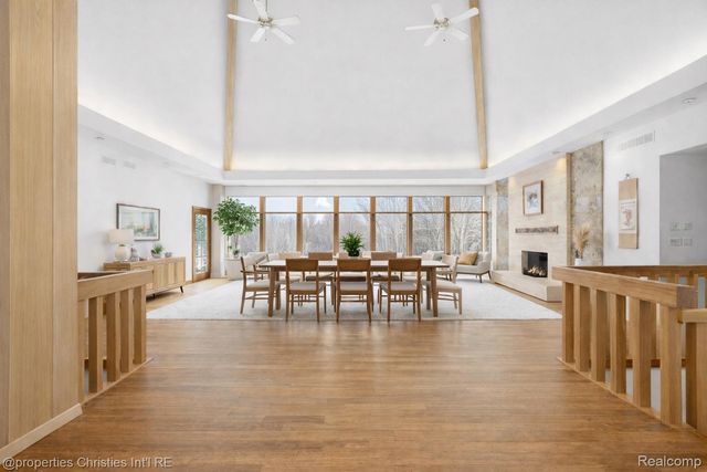 291 Barden Road, Bloomfield Hills, MI 48304