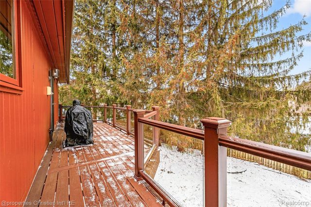 291 Barden Road, Bloomfield Hills, MI 48304
