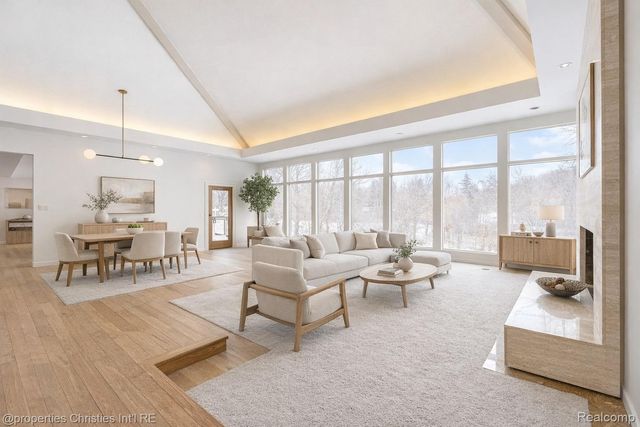 291 Barden Road, Bloomfield Hills, MI 48304