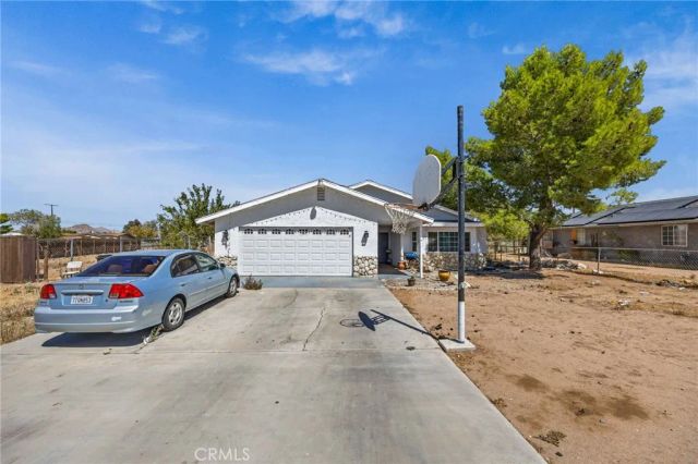 21928 isatis Avenue, Apple Valley, CA 92307