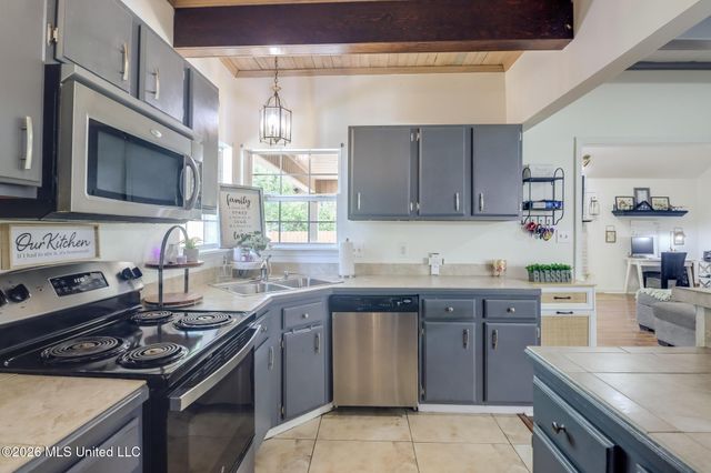 2556 Audubon Place, Biloxi, MS 39531