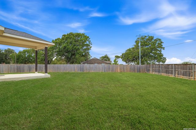 300 Jacks Pl, Seguin, TX 78155