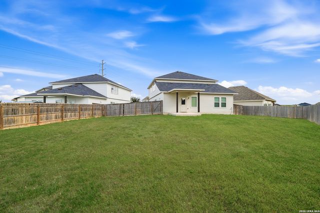 300 Jacks Pl, Seguin, TX 78155
