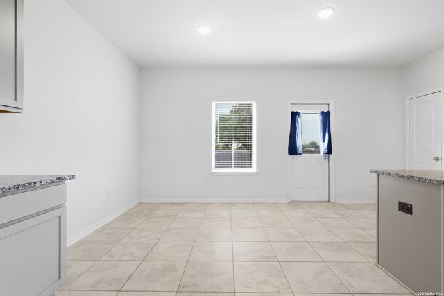 300 Jacks Pl, Seguin, TX 78155