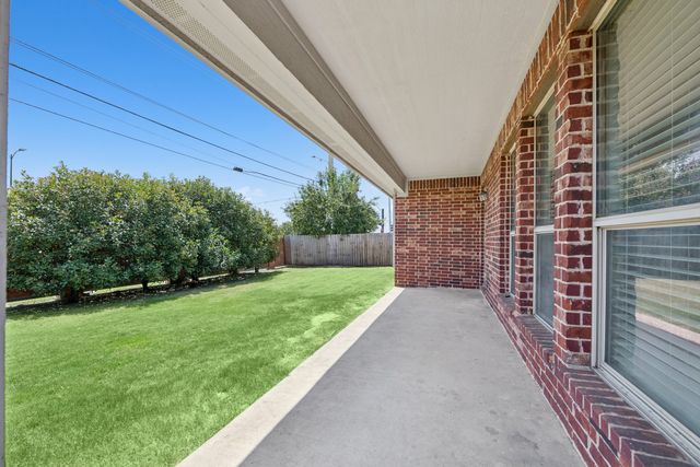 2405 Marble Canyon Drive, Little Elm, TX 75068