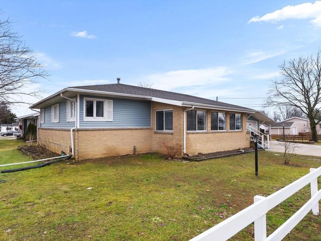 815 Buchholz STREET, Two Rivers, WI 54241