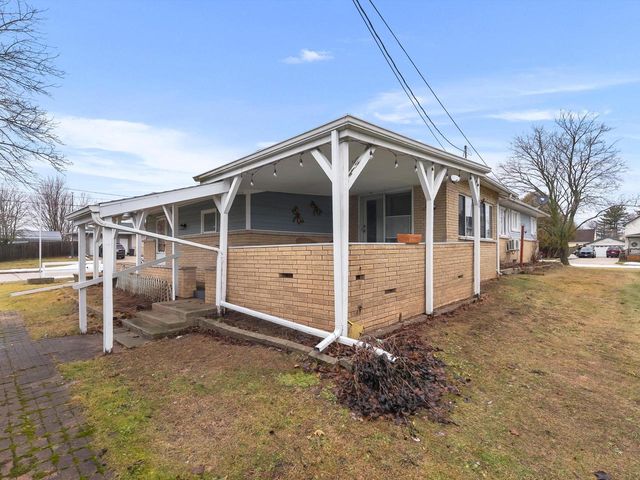 815 Buchholz STREET, Two Rivers, WI 54241