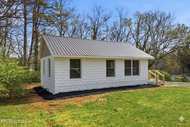 1304 Yellowstone Rd, Knoxville, TN 37914