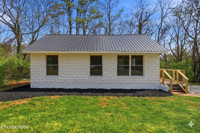 1304 Yellowstone Rd, Knoxville, TN 37914