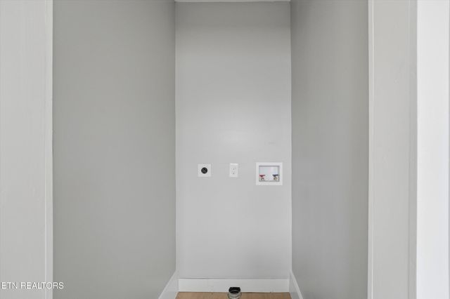 1304 Yellowstone Rd, Knoxville, TN 37914