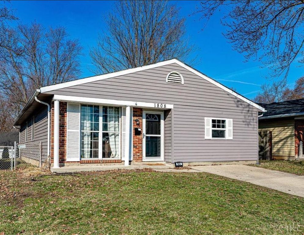1808 Waynebrook Drive, Middletown, OH 45044