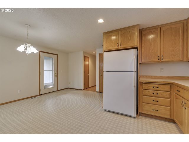 1722 HARTFORD Dr, Forest Grove, OR 97116