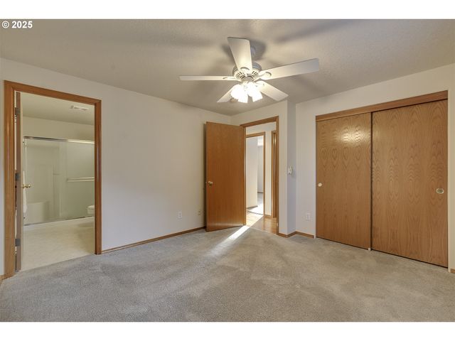 1722 HARTFORD Dr, Forest Grove, OR 97116