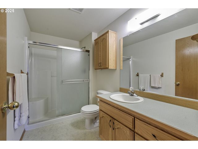 1722 HARTFORD Dr, Forest Grove, OR 97116