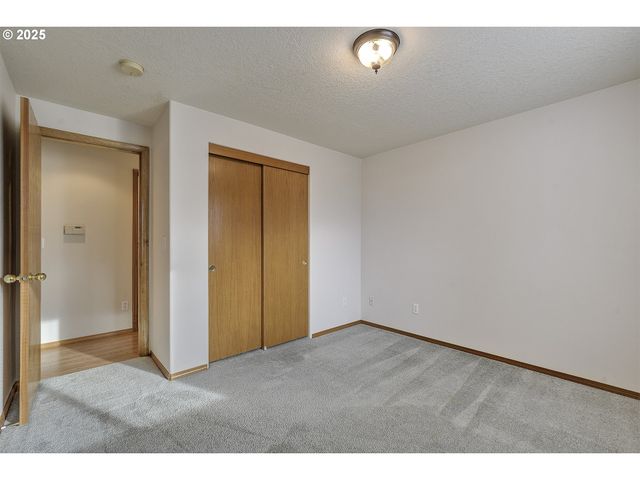 1722 HARTFORD Dr, Forest Grove, OR 97116