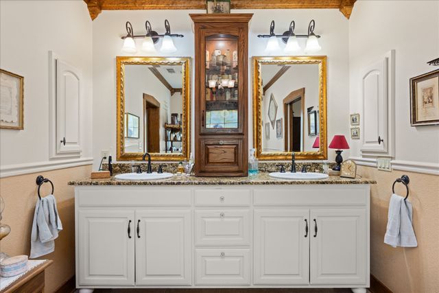 9001 Sawgrass Court, Granbury, TX 76049