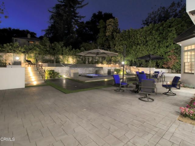 1929 Lyans Drive, La Canada Flintridge, CA 91011