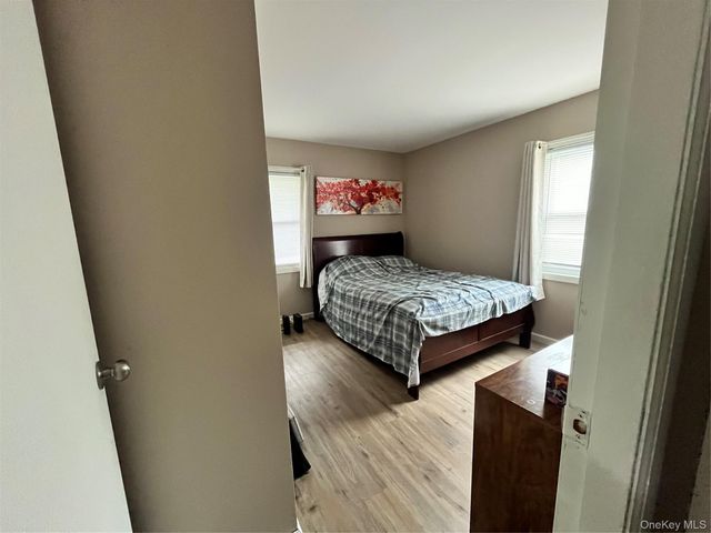 12 Briarwood Crescent, Newburgh, NY 12550