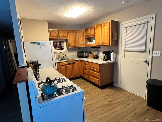 12 Briarwood Crescent, Newburgh, NY 12550
