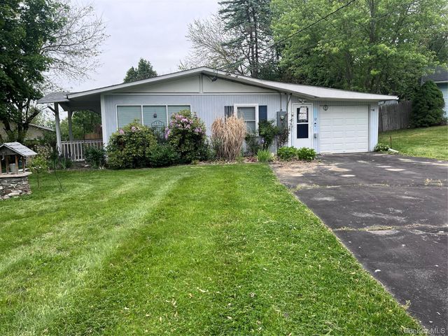 12 Briarwood Crescent, Newburgh, NY 12550