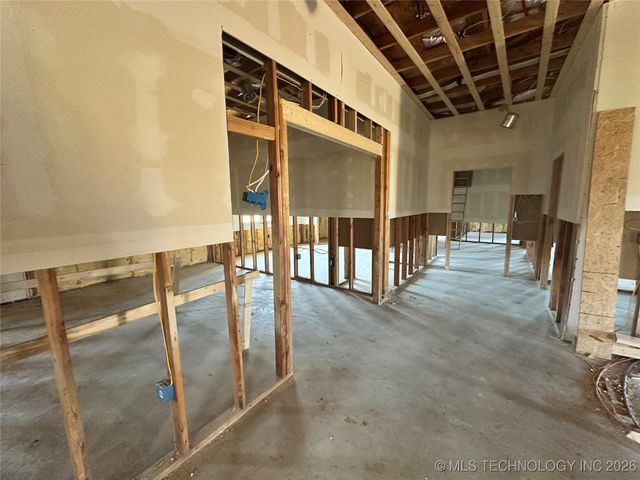 1860 W Bumpass, Hendrix, OK 74741